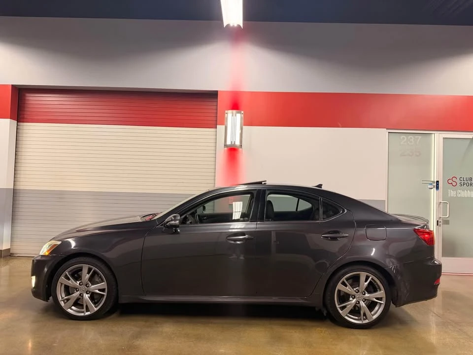 2010 Lexus IS 2nd Gen - Image 7 of 11