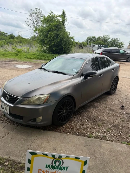 2010 Lexus IS 2nd Gen - Image 5 of 7