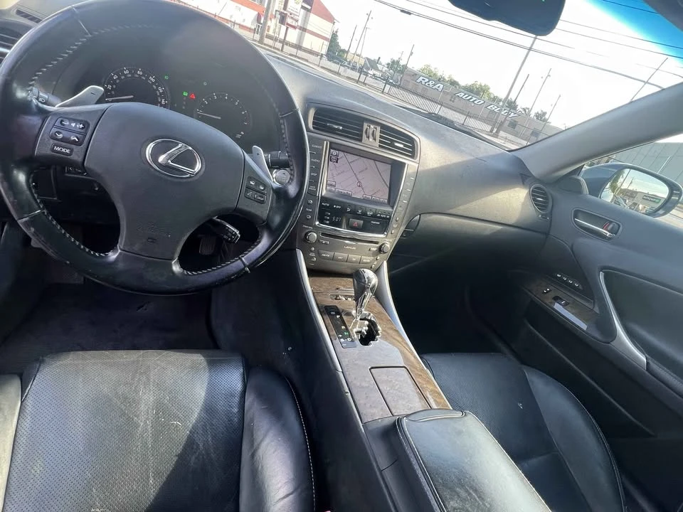 2010 Lexus IS 2nd Gen - Image 4 of 5
