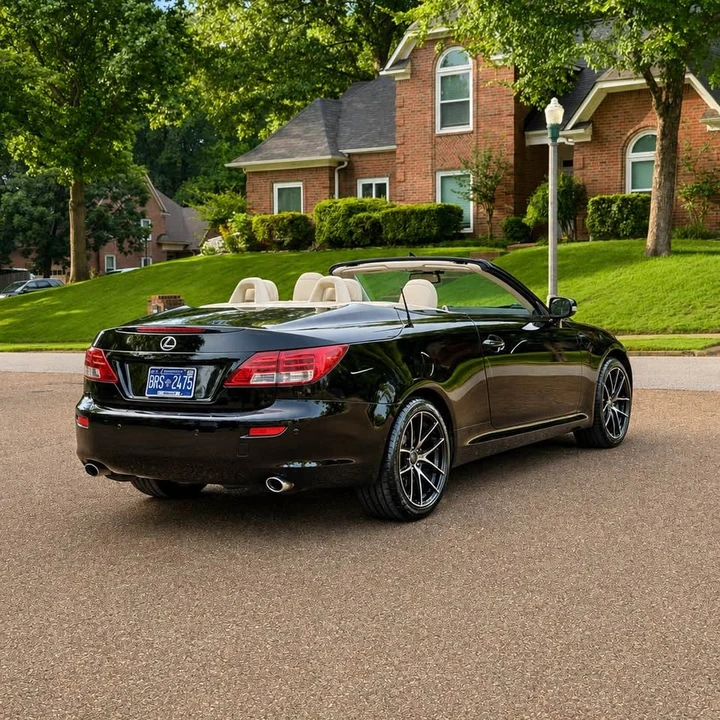 2010 Lexus IS 2nd Gen - Image 5 of 10