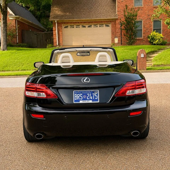 2010 Lexus IS 2nd Gen - Image 6 of 10