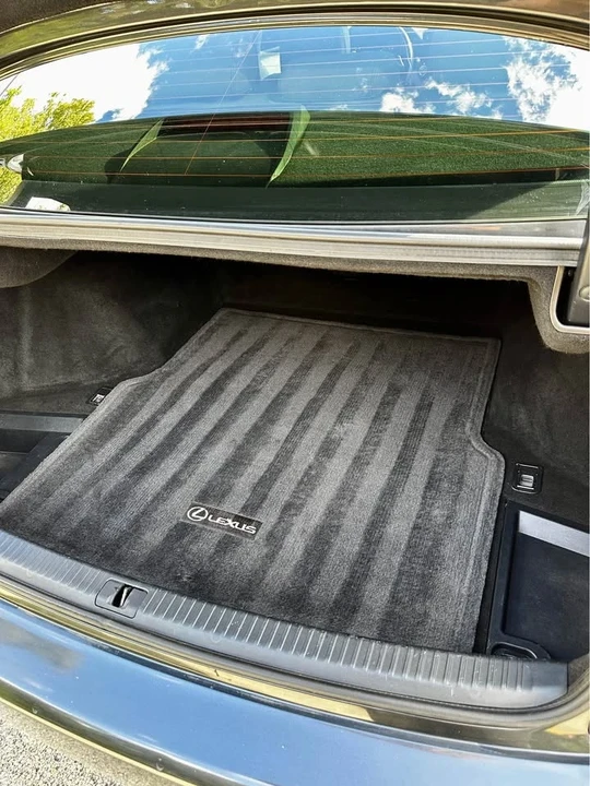 2010 Lexus IS 2nd Gen - Image 16 of 20