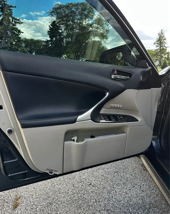 2010 Lexus IS 2nd Gen - Image 6 of 20