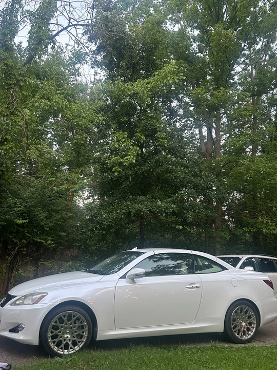 2010 Lexus IS 2nd Gen - Image 6 of 12