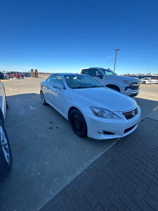 2010 Lexus IS 2nd Gen - Image 10 of 12