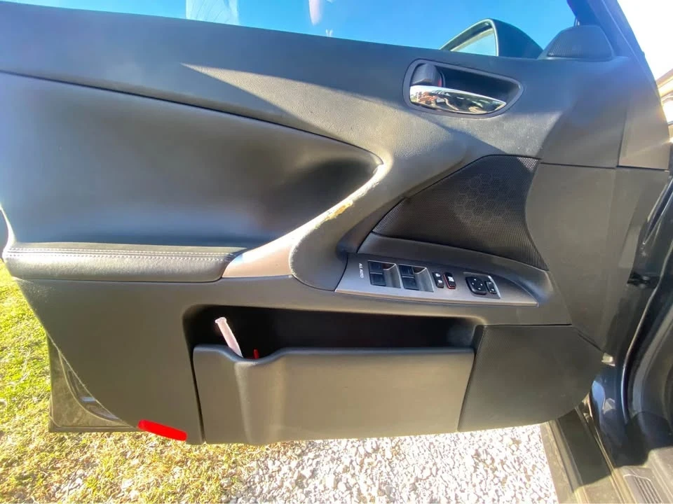 2010 Lexus IS 2nd Gen - Image 7 of 10