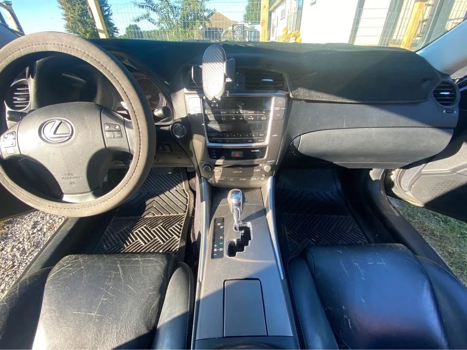 2010 Lexus IS 2nd Gen - Image 9 of 10