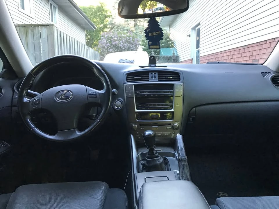 2010 Lexus IS 2nd Gen - Image 11 of 12