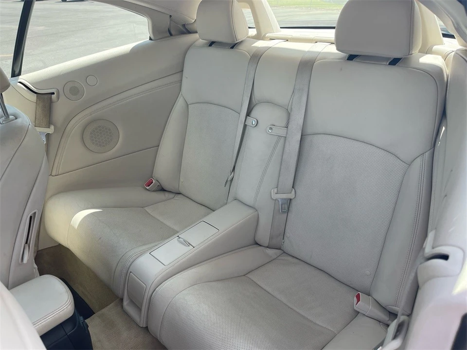 2010 Lexus IS 2nd Gen - Image 10 of 12