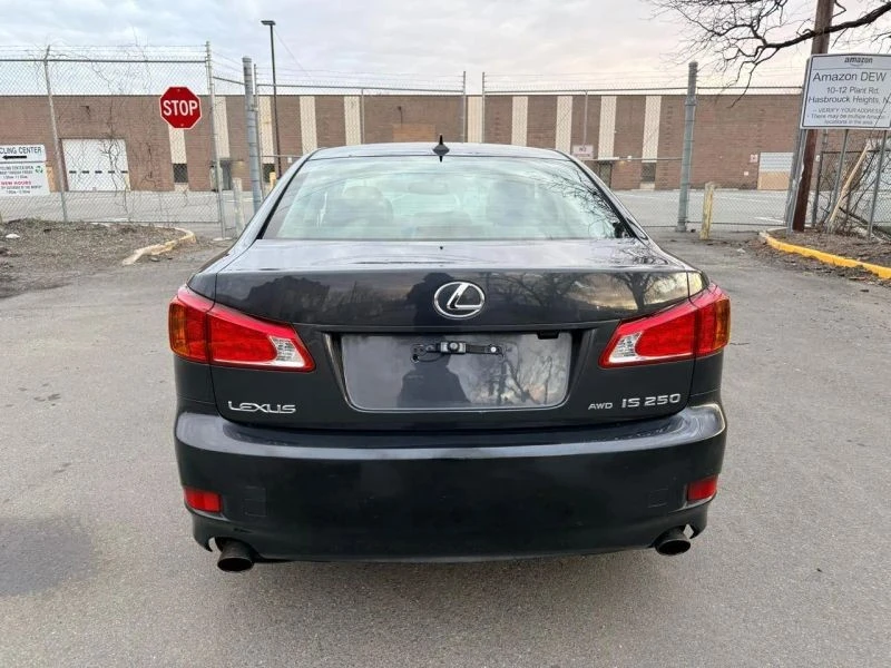 2010 Lexus IS 2nd Gen - Image 4 of 4
