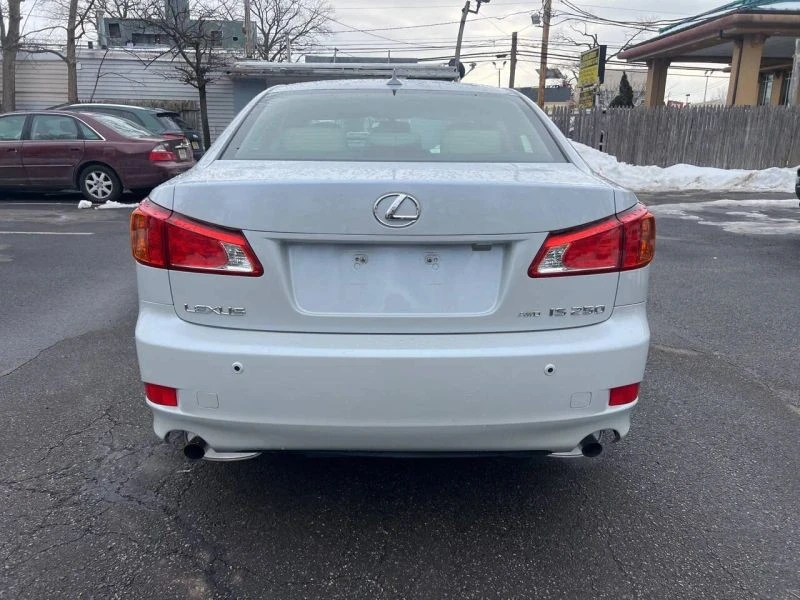 2010 Lexus IS 2nd Gen - Image 7 of 12