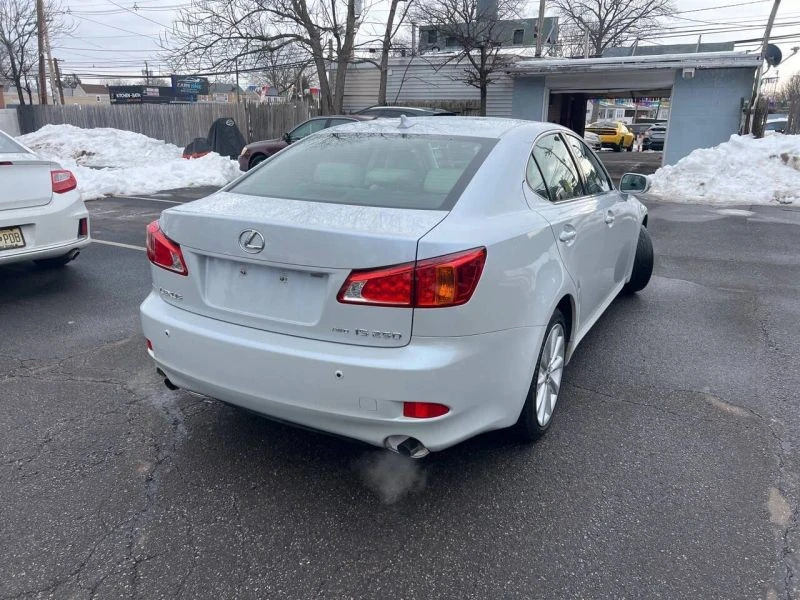 2010 Lexus IS 2nd Gen - Image 8 of 12