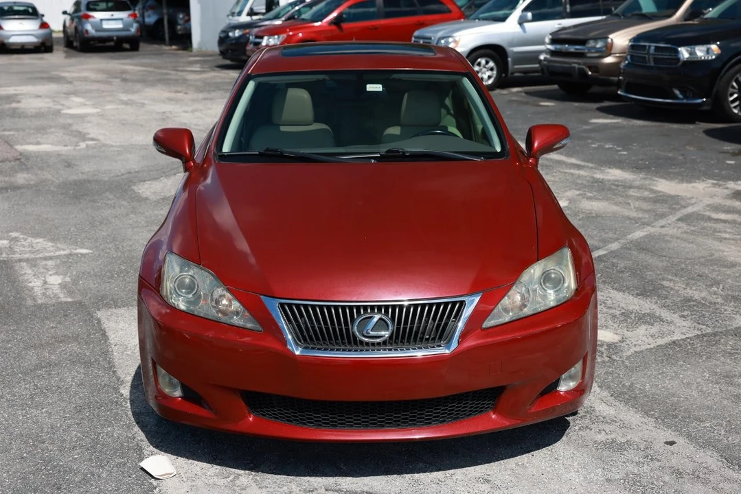 2010 Lexus IS 2nd Gen - Image 19 of 31