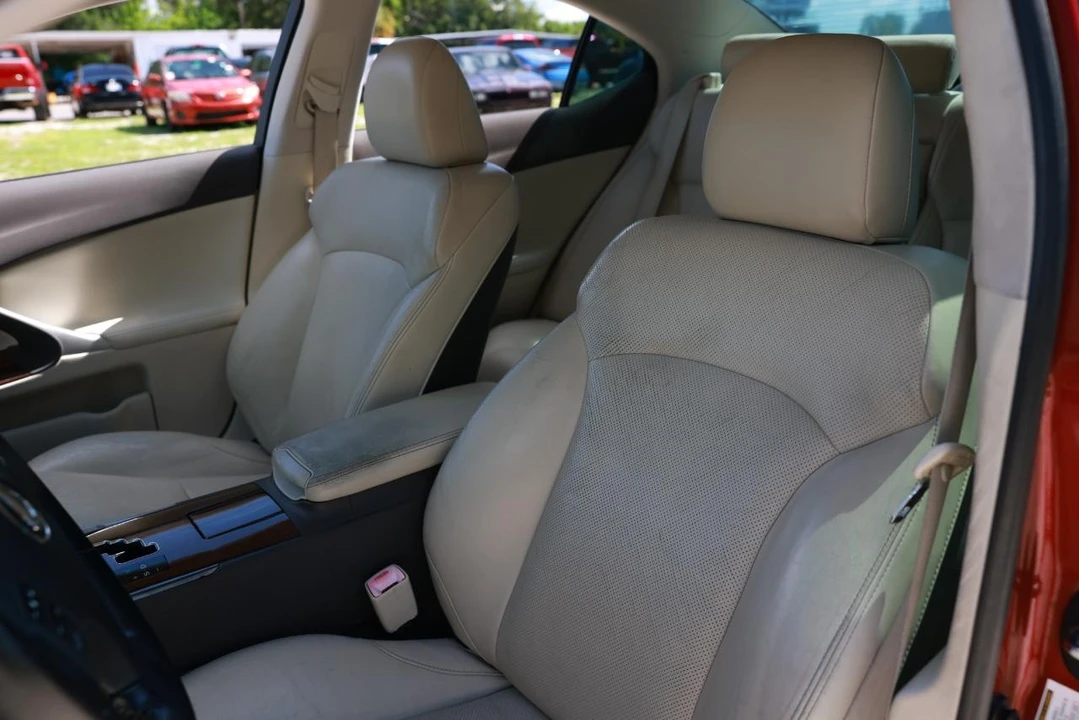 2010 Lexus IS 2nd Gen - Image 6 of 31
