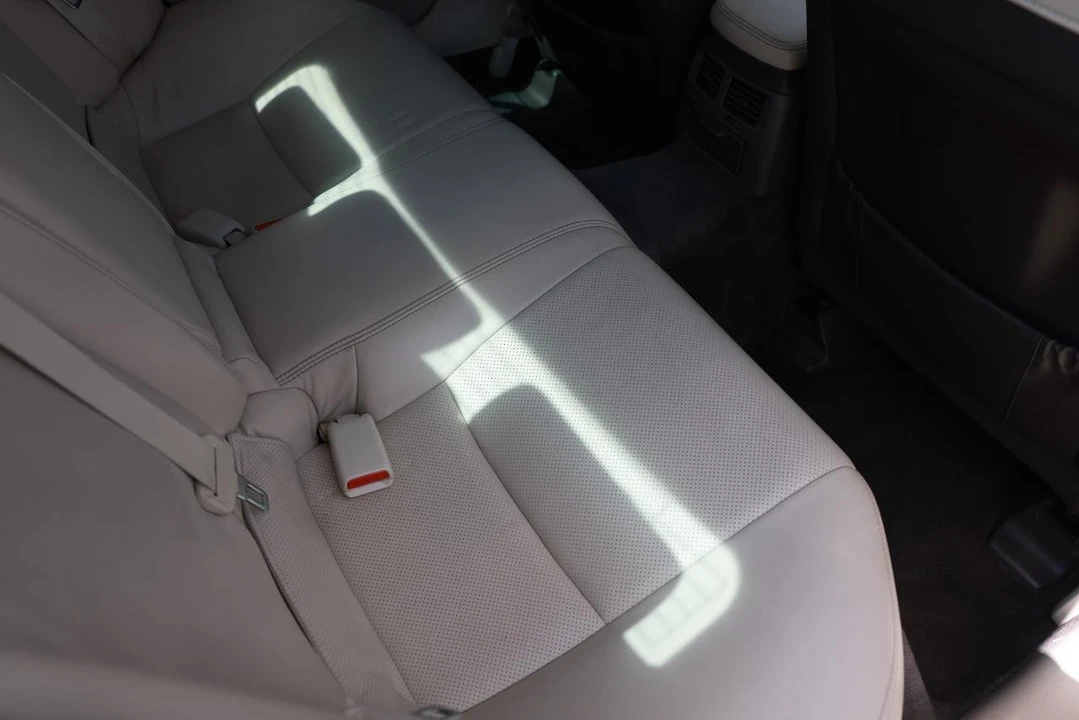 2010 Lexus IS 2nd Gen - Image 12 of 31