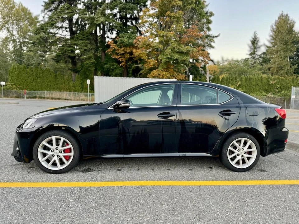 2010 Lexus IS 2nd Gen - Image 13 of 20