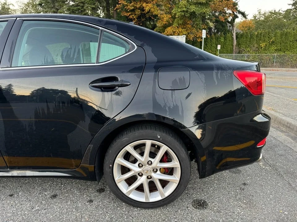 2010 Lexus IS 2nd Gen - Image 9 of 20