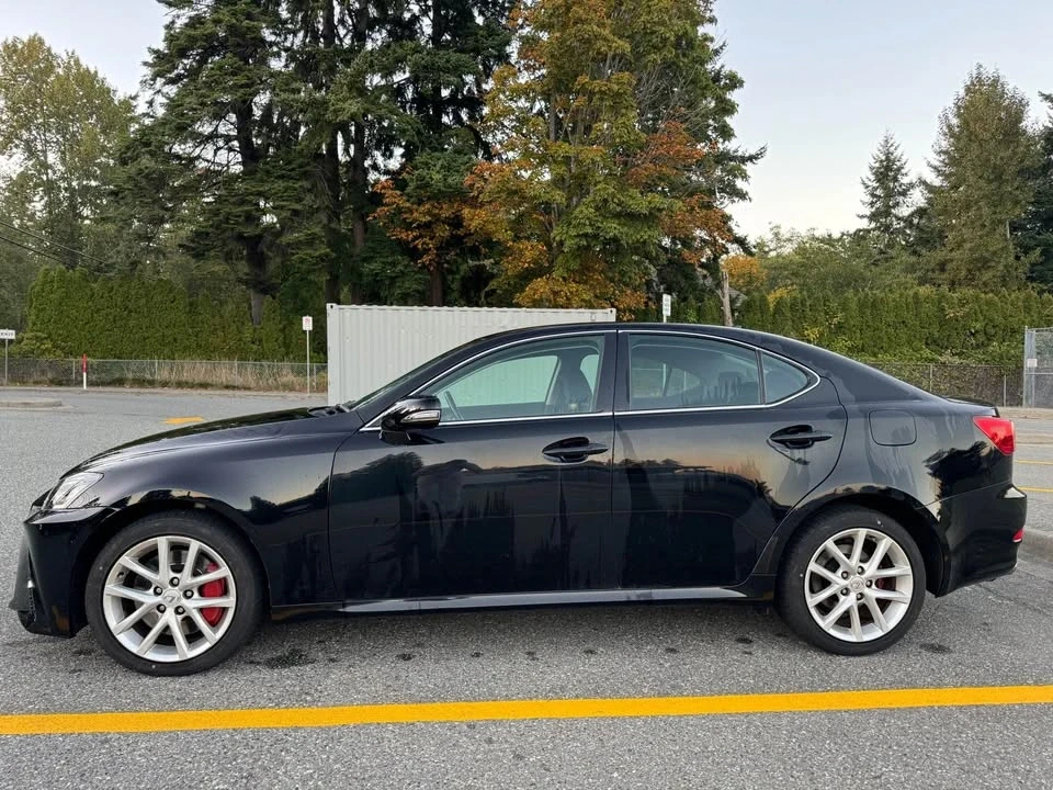 2010 Lexus IS 2nd Gen - Image 10 of 20