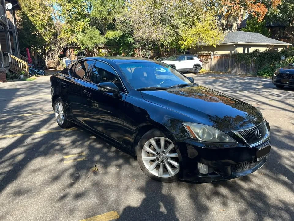 2010 Lexus IS 2nd Gen - Image 4 of 10