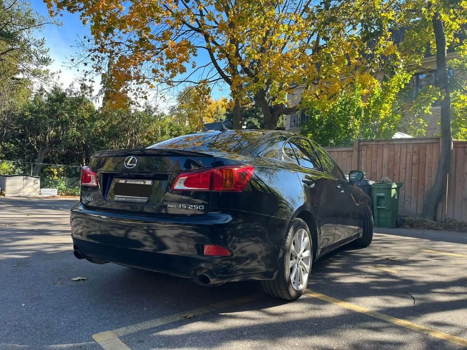 2010 Lexus IS 2nd Gen - Image 5 of 10