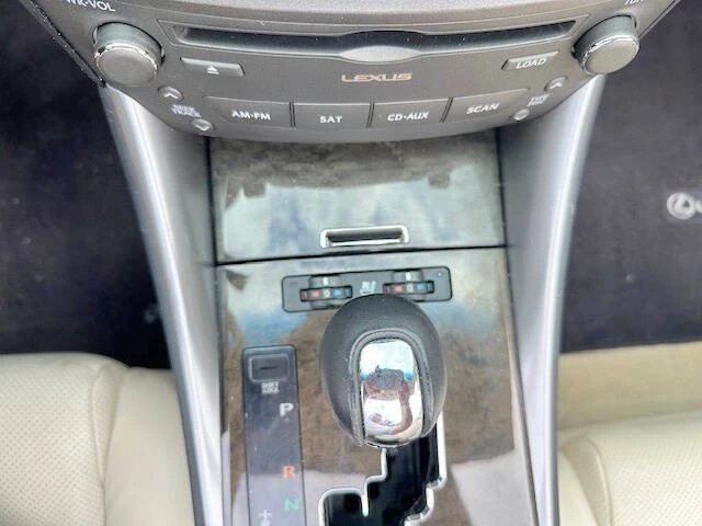 2010 Lexus IS 2nd Gen - Image 19 of 21