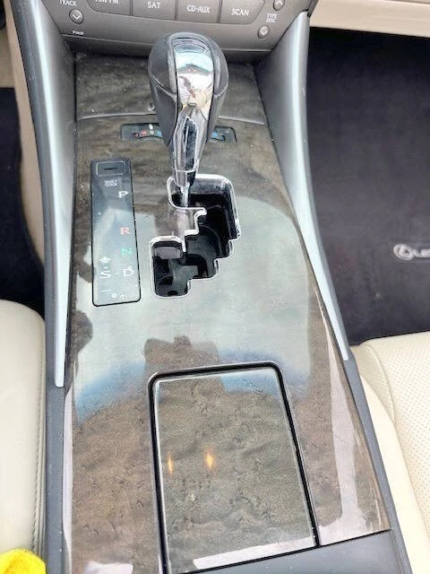2010 Lexus IS 2nd Gen - Image 20 of 21