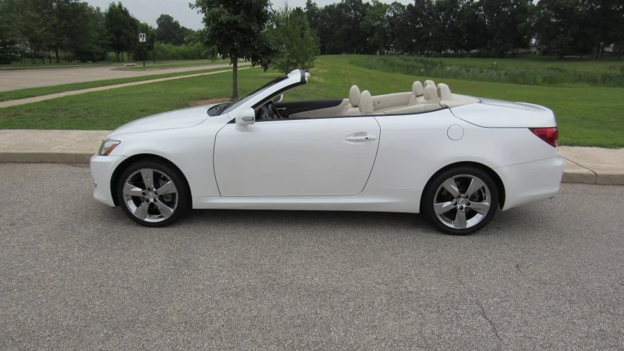 2010 Lexus IS 2nd Gen - Image 2 of 11