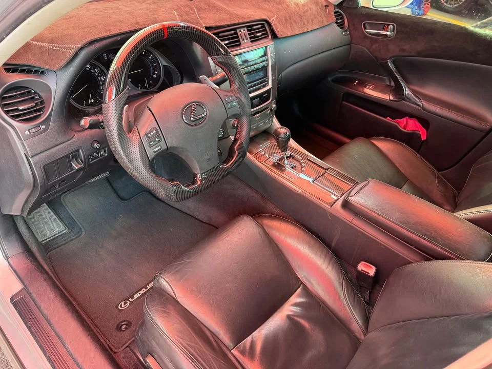 2010 Lexus IS 2nd Gen - Image 9 of 14