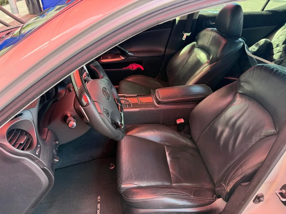 2010 Lexus IS 2nd Gen - Image 10 of 14