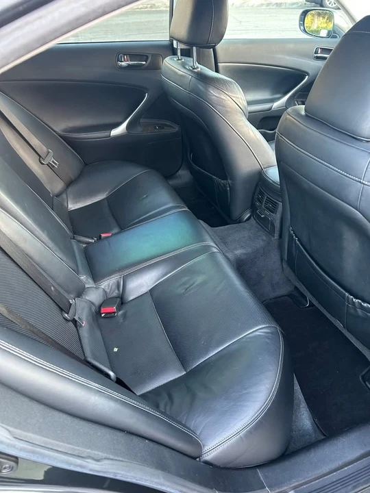 2010 Lexus IS 2nd Gen - Image 16 of 17