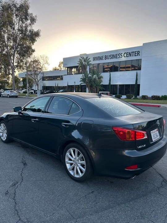 2010 Lexus IS 2nd Gen - Image 8 of 17
