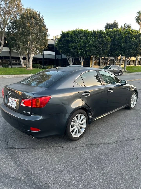 2010 Lexus IS 2nd Gen - Image 5 of 17