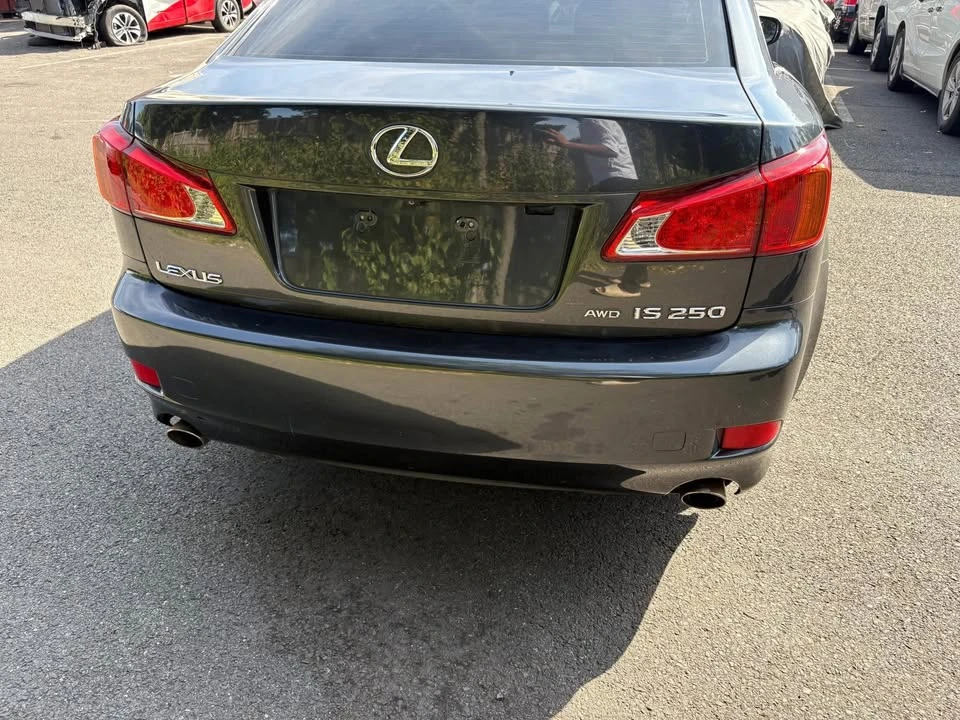 2010 Lexus IS 2nd Gen - Image 8 of 10