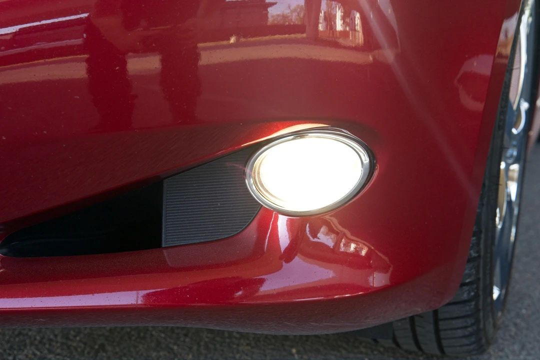 2010 Lexus IS 2nd Gen - Image 28 of 31