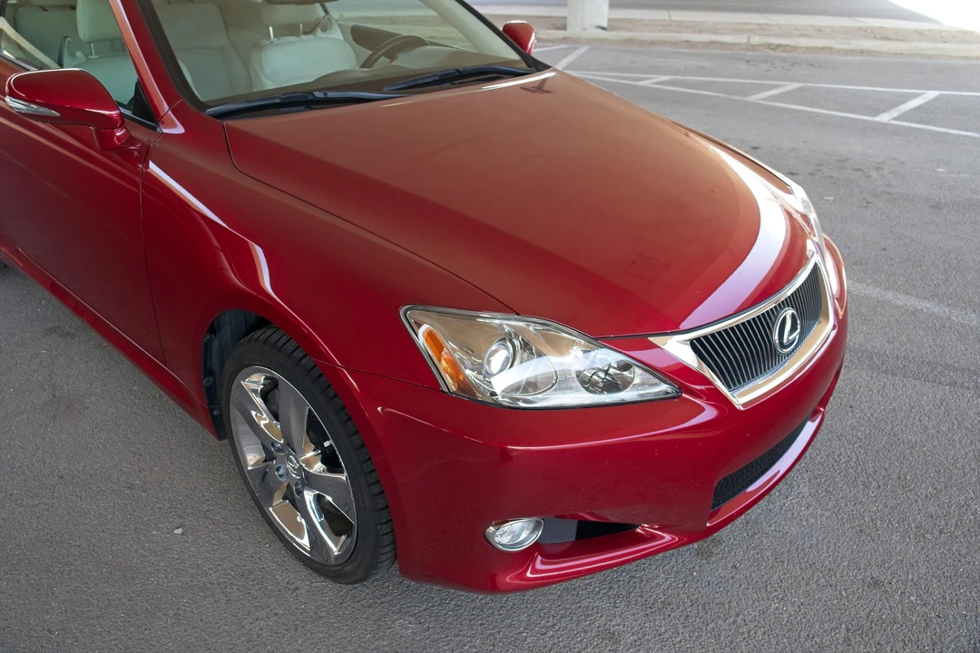 2010 Lexus IS 2nd Gen - Image 17 of 31