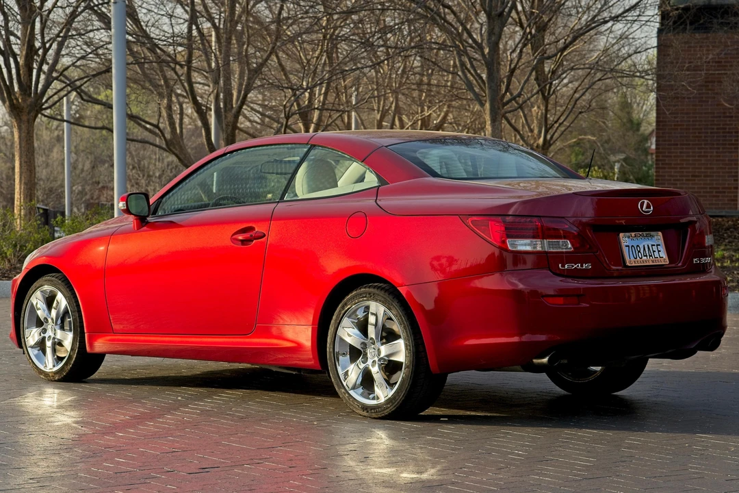 2010 Lexus IS 2nd Gen - Image 3 of 31