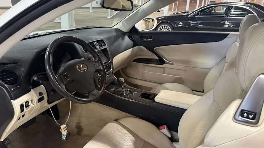 2010 Lexus IS 2nd Gen - Image 5 of 7