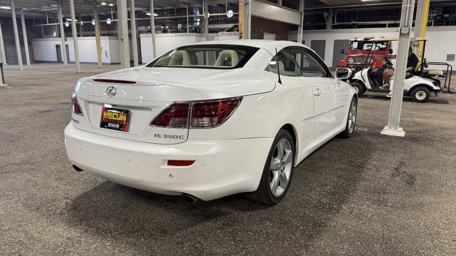 2010 Lexus IS 2nd Gen - Image 2 of 7