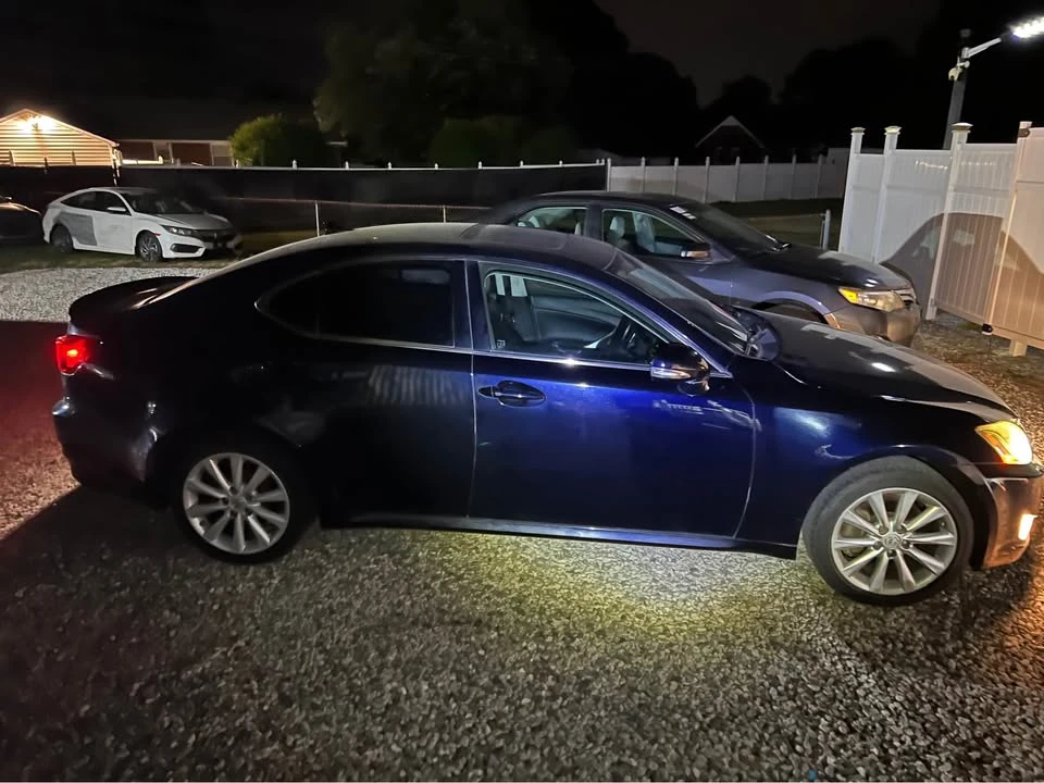 2010 Lexus IS 2nd Gen - Image 6 of 11