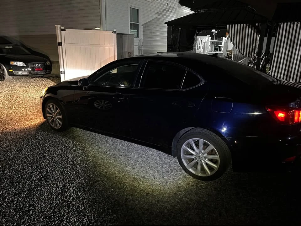 2010 Lexus IS 2nd Gen - Image 2 of 11