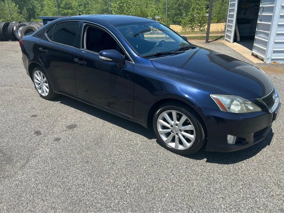2010 Lexus IS 2nd Gen - Image 8 of 11