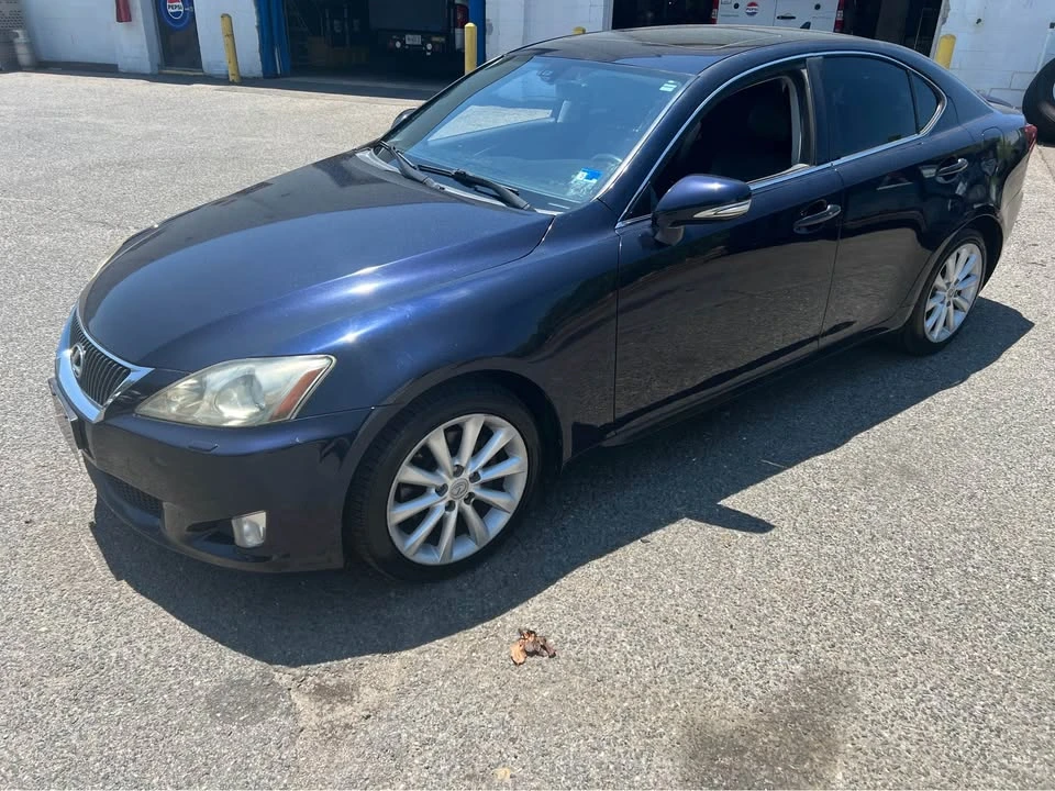 2010 Lexus IS 2nd Gen - Image 7 of 11