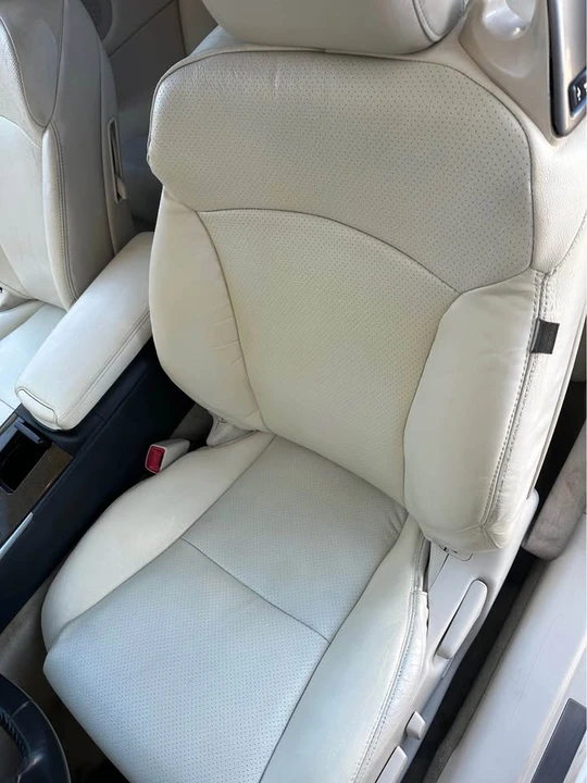 2010 Lexus IS 2nd Gen - Image 6 of 9