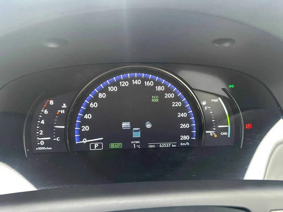 2010 Lexus LS 4th Gen - Image 10 of 10