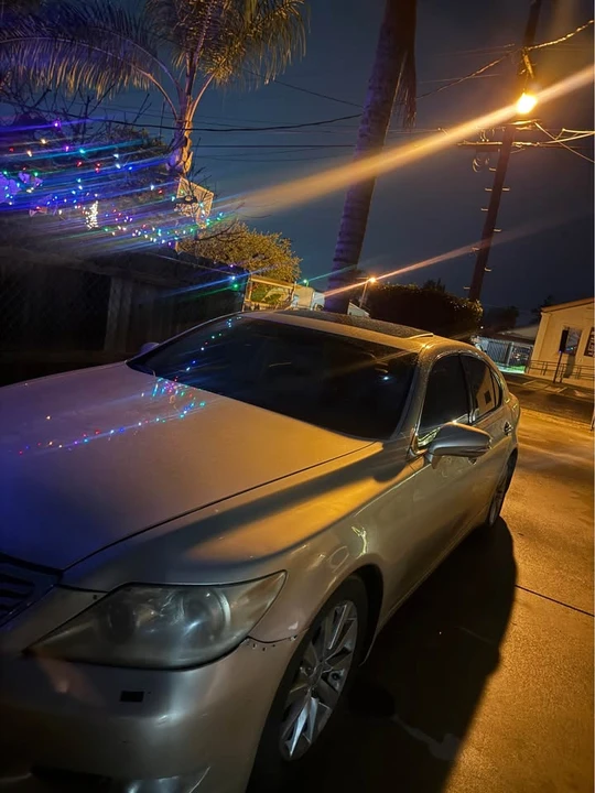 2010 Lexus LS 4th Gen - Image 2 of 5