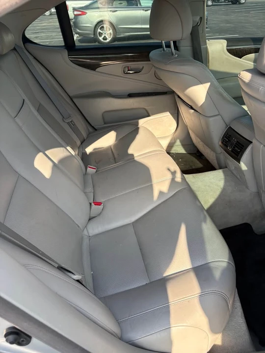 2010 Lexus LS 4th Gen - Image 7 of 7