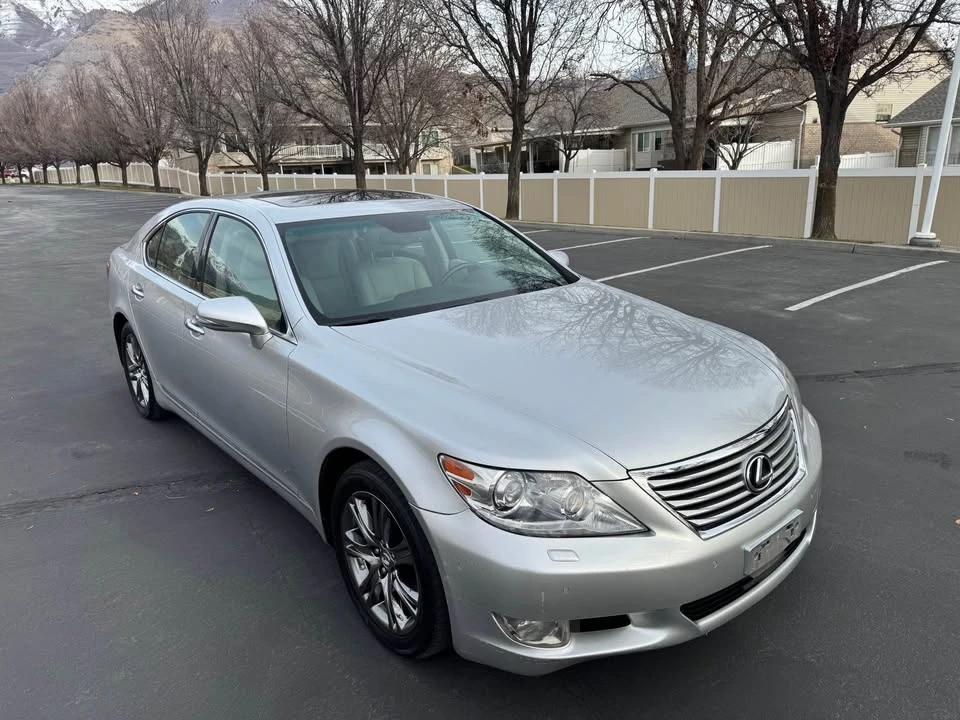 2010 Lexus LS 4th Gen - Image 3 of 20