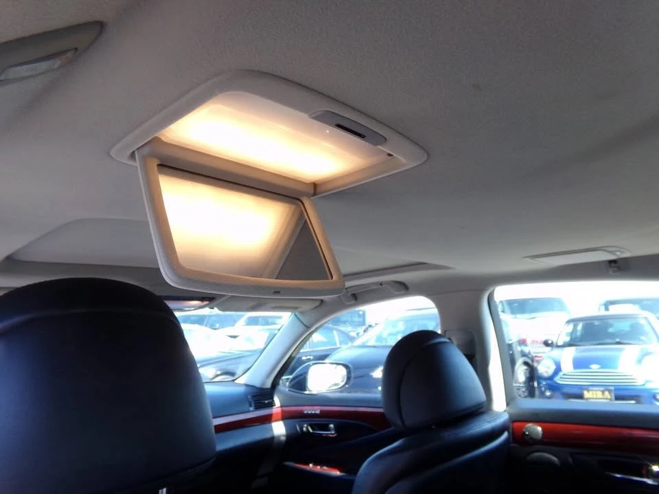 2010 Lexus LS 4th Gen - Image 17 of 20