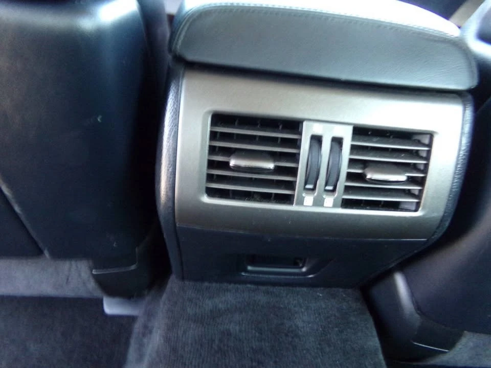 2010 Lexus LS 4th Gen - Image 14 of 20