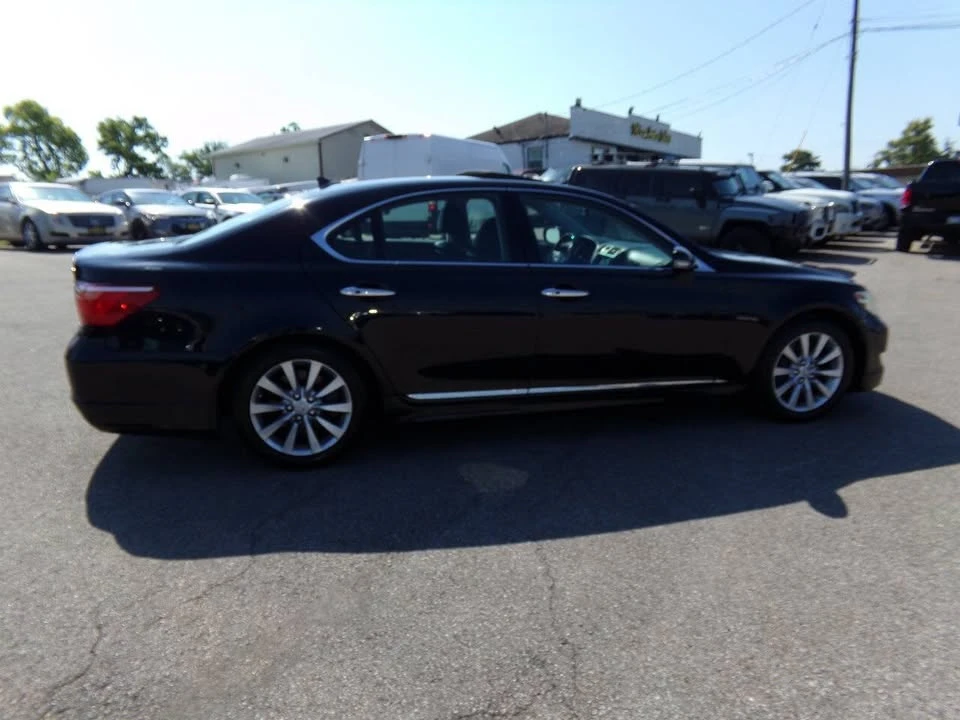2010 Lexus LS 4th Gen - Image 5 of 20
